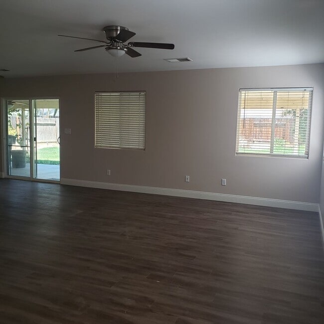 Photo - 11808 Cedar Bluff Ave