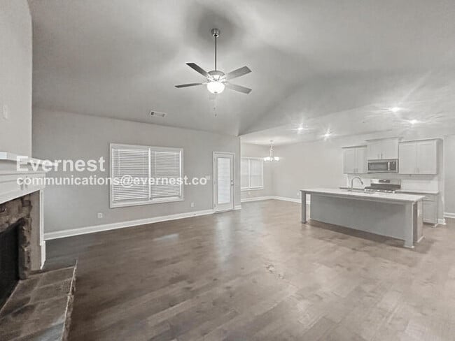 Photo - 8365 Loch Lomand Ln