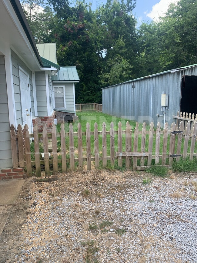 Photo - 1901 Meriwether Rd