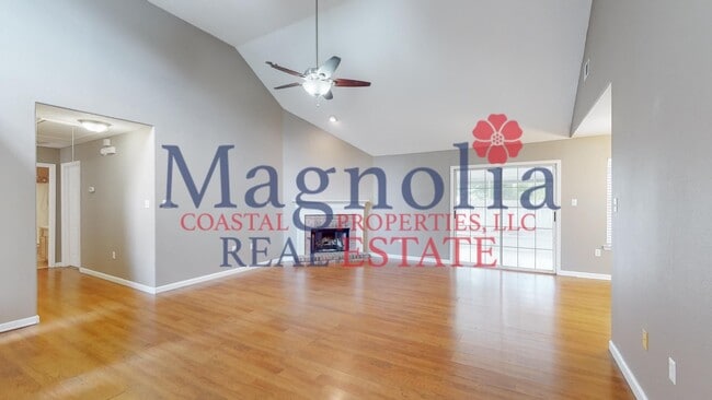 Photo - 145 Hope Creek Dr