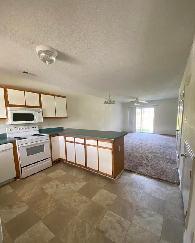 Photo - 601 Peletier Loop Rd