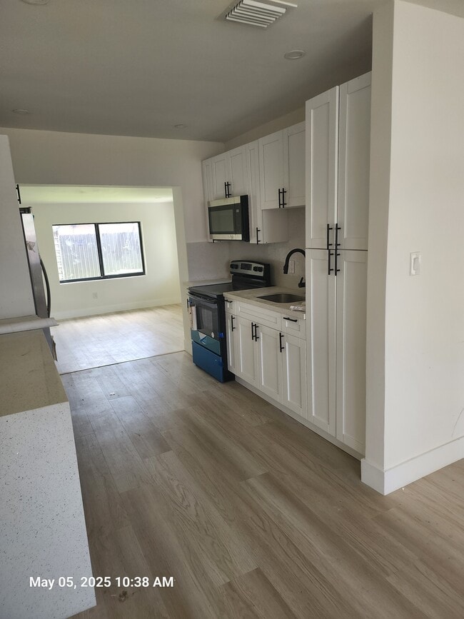 Photo - 3171 SW 11th St