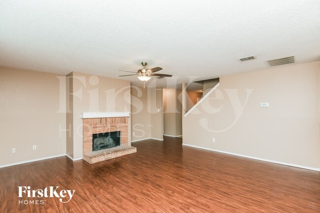 Photo - 1301 Anna Lea Ln