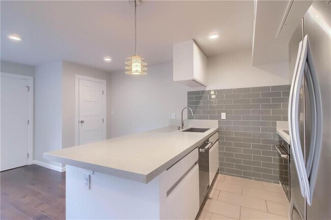 Photo - 3110 Red River St Unit 210