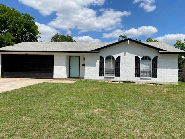 SPRING MOVE - IN SPECIAL - SPRING MOVE - IN SPECIAL House