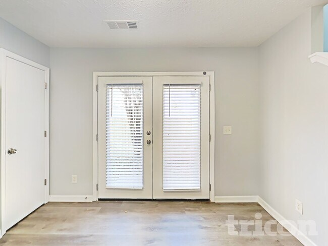 Photo - 135 Nacoochee Way