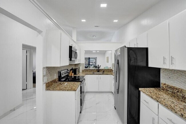 Photo - 5434 SW 25th Ave