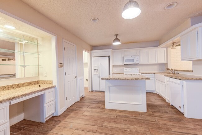 Photo - 10822 Kirktown Dr