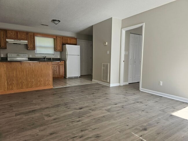 Building Photo - Presswood Court Rental
