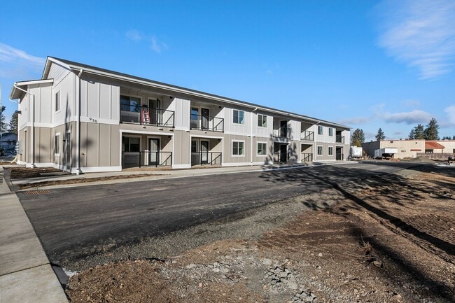 Photo - Oxbow Flats 2 bedroom Apartment! $500 off first 3 month's of rent! Unit 103, Building B