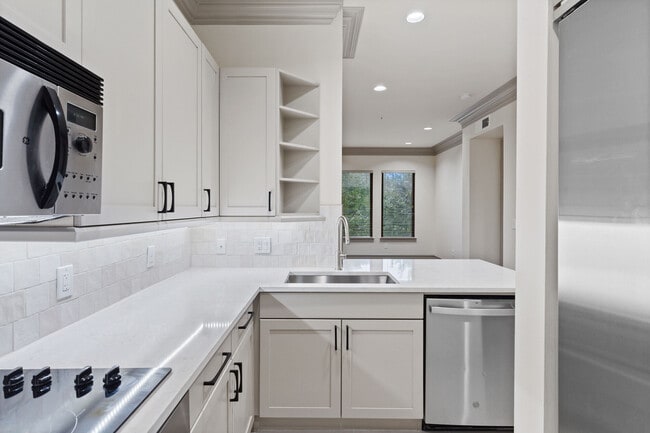 Photo - Rienzi at Turtle Creek