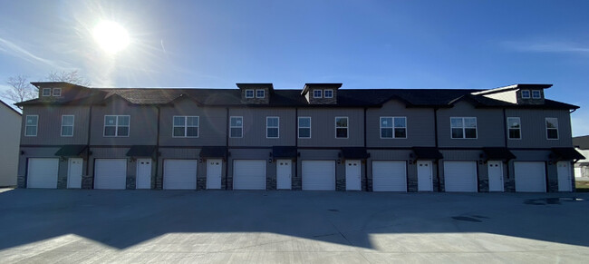 Photo - 1040 Glenkirk Dr Townhome