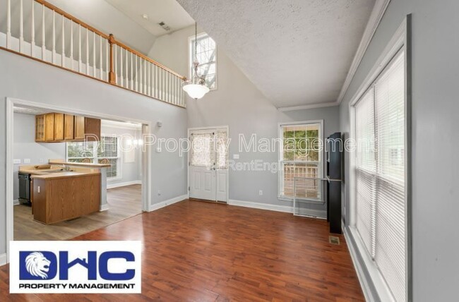 Photo - 1352 Elizabeth Ln