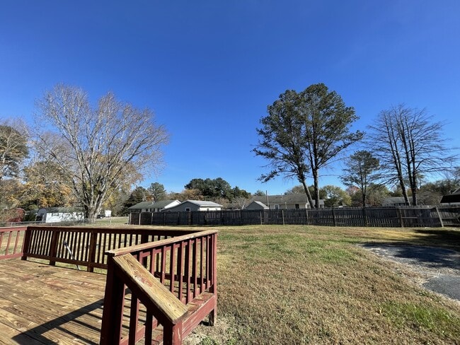 Photo - 311 Brookdale Dr