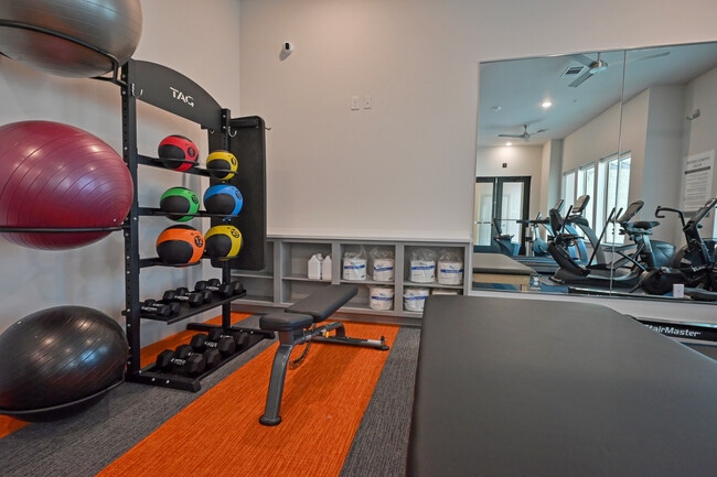 Photo - Heritage Estates at Wells Branch