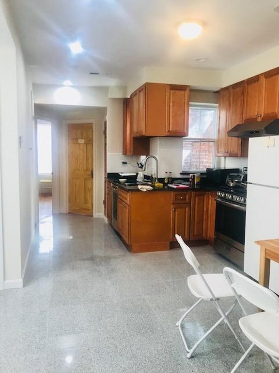 Photo - 177 Northampton St Unit 2