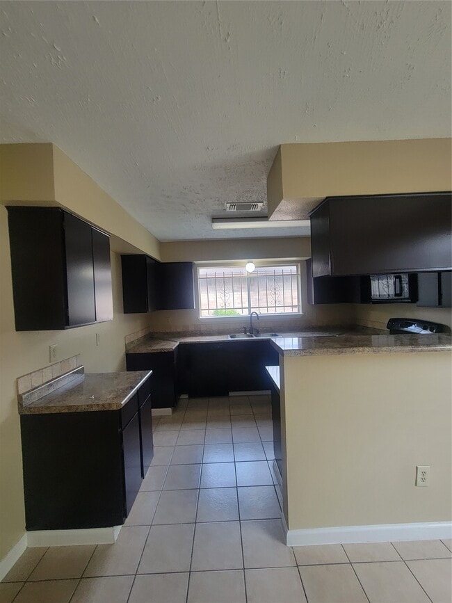 Photo - 19330 Cypress Bay Dr