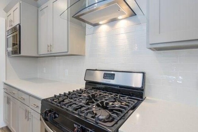 Photo - 512 NW 179th Cir