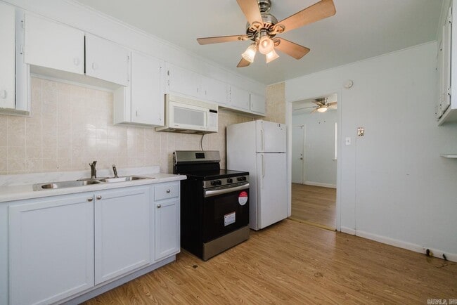Photo - 804 Healy St
