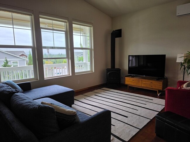 Photo - 3 Bedroom Rambler in Poulsbo's Chateau Ridge Neighborhood!