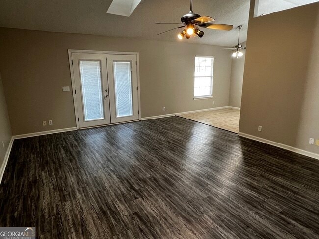 Photo - 109 Clinton Ct