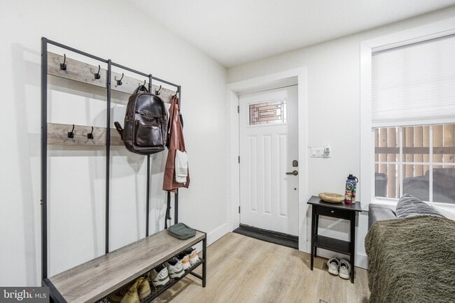 Photo - 268 W Duncannon Ave