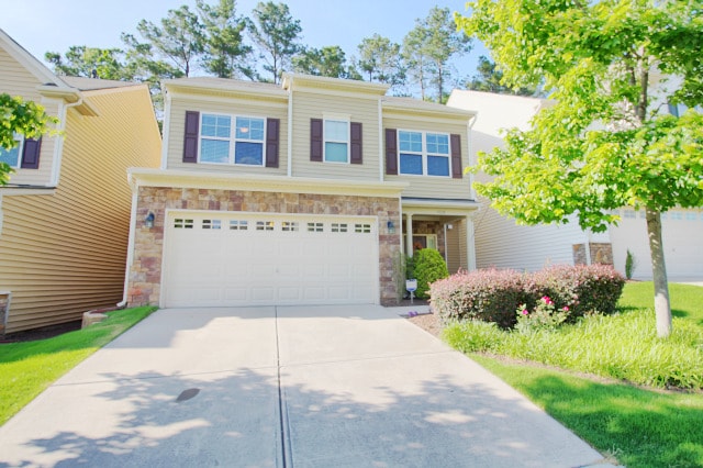 Building Photo - Gorgeous 3 Bedroom townhome in Brier Village near RTP!