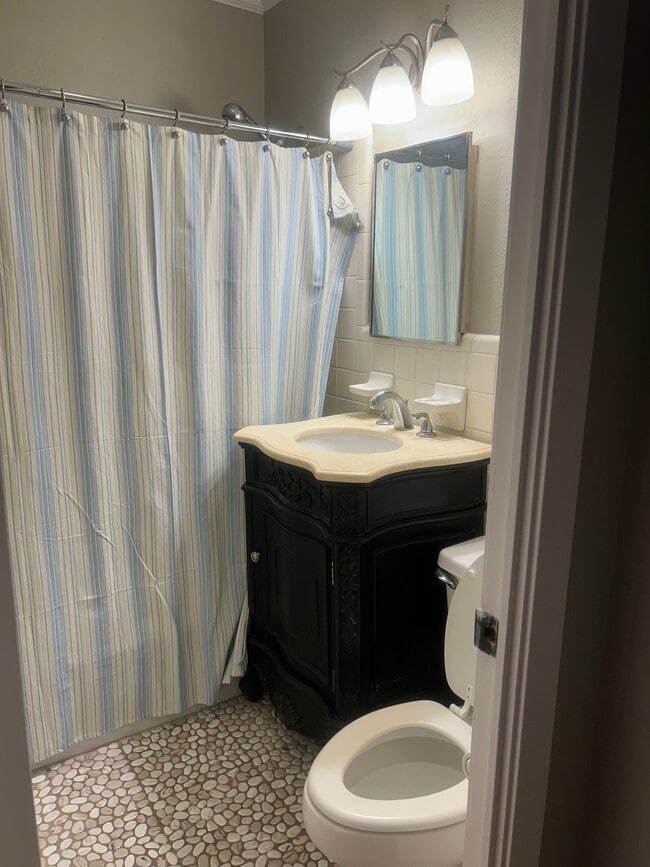 Photo - 802 Third Ave