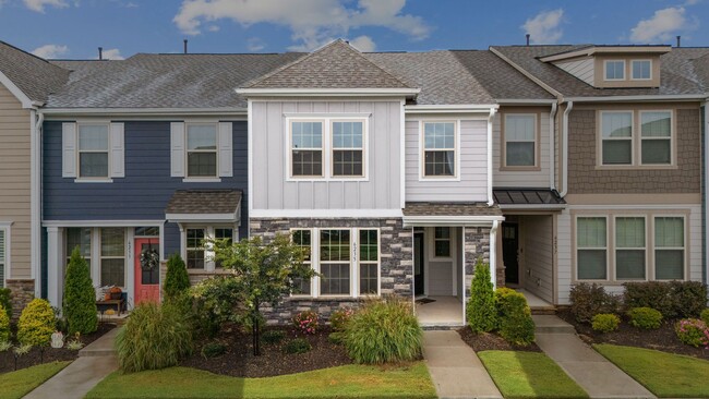 Gorgeous 3BD, 2.5BA Townhome in the Desira... - Gorgeous 3BD, 2.5BA Townhome in the Desira...