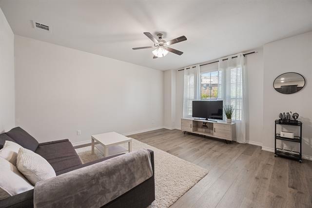 Photo - 2016 Saddle Wy