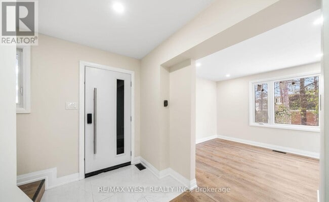 Photo - 36 Wilson Ct