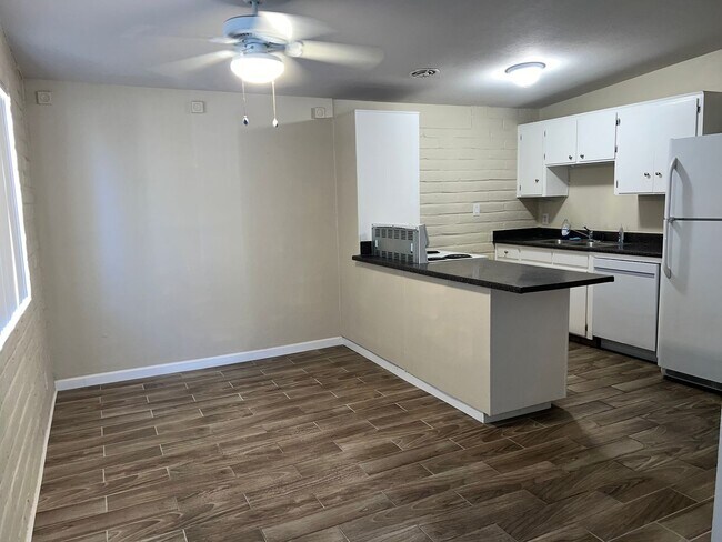 5610 E Glenn St Unit A
