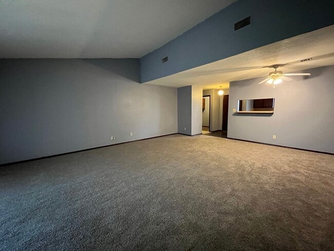 Photo - 39th Street Duplex Apartamento Unidad 12735