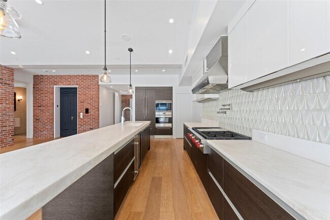 Photo - 465 CENTRAL Ave Unidad 301