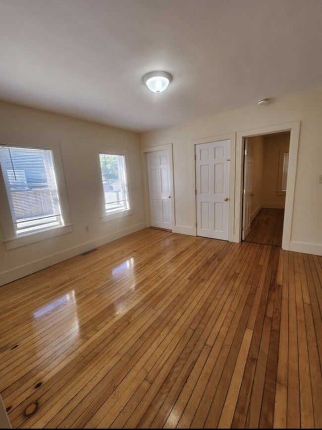 Living Room - 85 Carroll St Unit #1