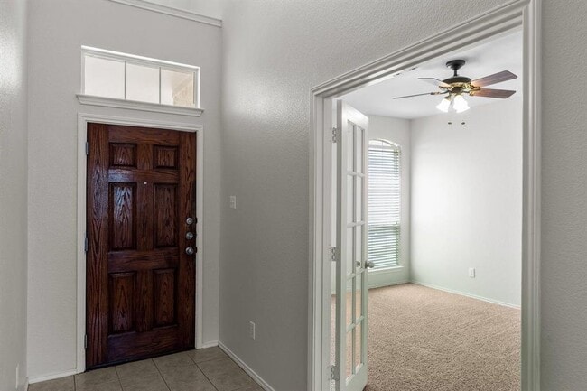 Photo - 124 Amberwood Ct