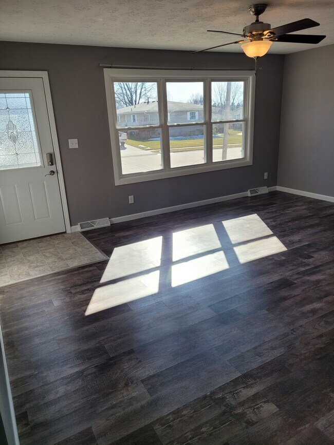 Photo - 2656 W 36th St