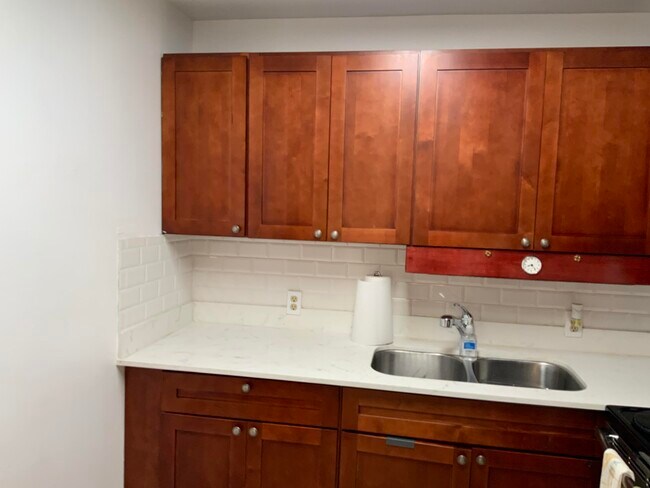 Photo - 223 Fanshaw F