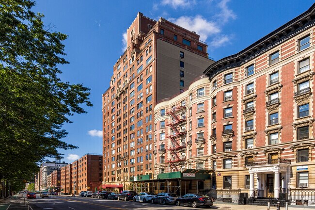 Photo - 444 Central Park