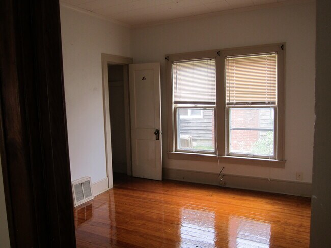 Photo - 623 Davis St