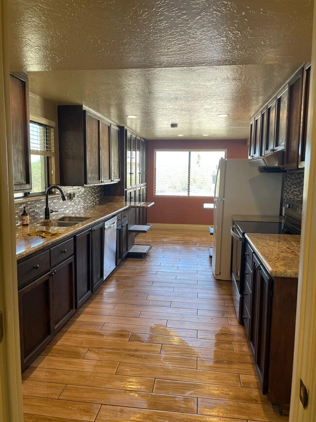 Building Photo - 4532 E Superstition Blvd