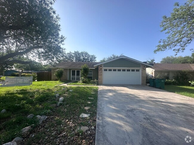 Building Photo - CUTE 3/2 NESTLED ON A CORNER LOT IN CONVER... Rental
