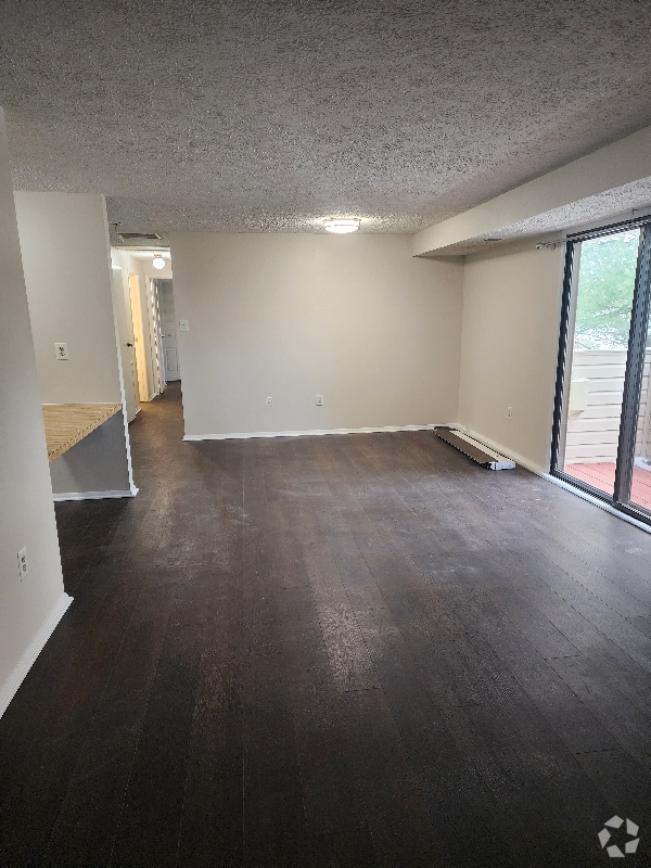Building Photo - 12421 Hickory Tree Way Rental