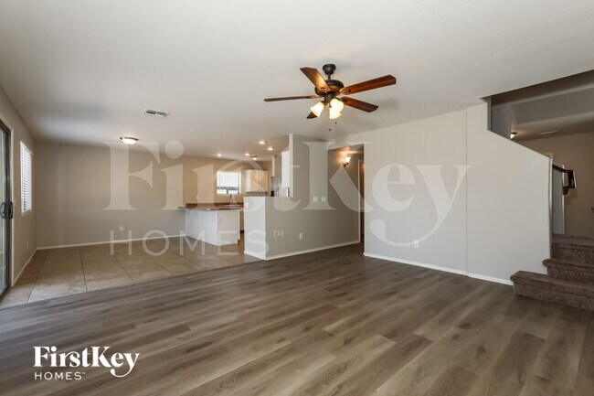Photo - 284 W Jersey Way