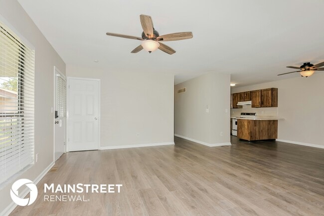 Photo - 632 Westwoods Rd