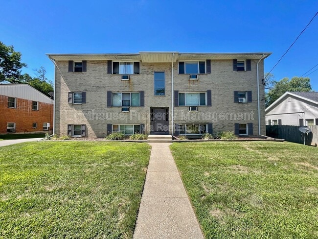 Building Photo - 2633 Woodward Ave SW Unit B