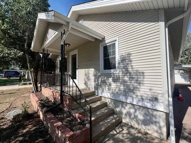 1405 16th Ave