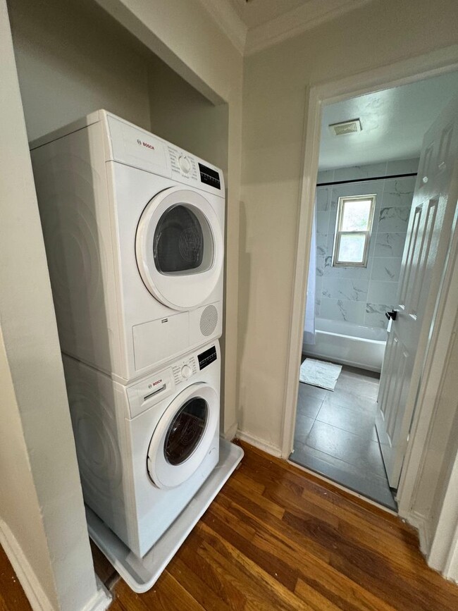 Lakeview Apartments