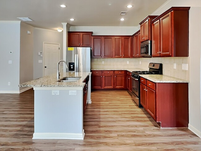 Photo - 5015 Groover Dr