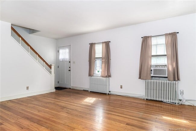 Photo - 16 4th St Unit 16